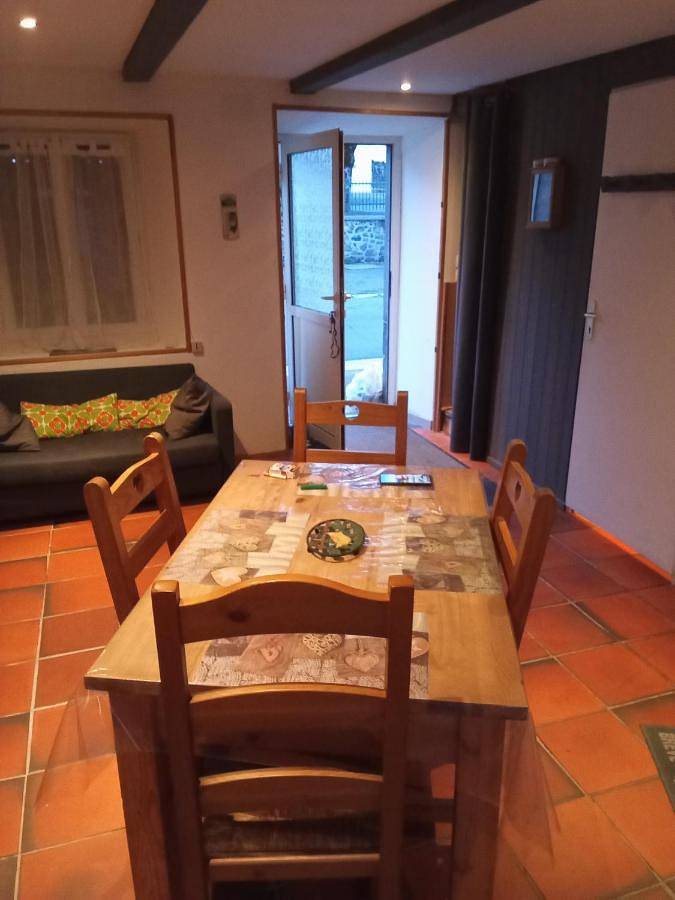 Gîte pour 13 personnes à Picherande - 3