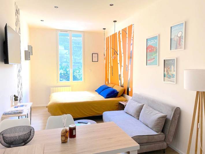Location de vacances pour 4 personnes, avec Terrasse et Jardin à Rochefort