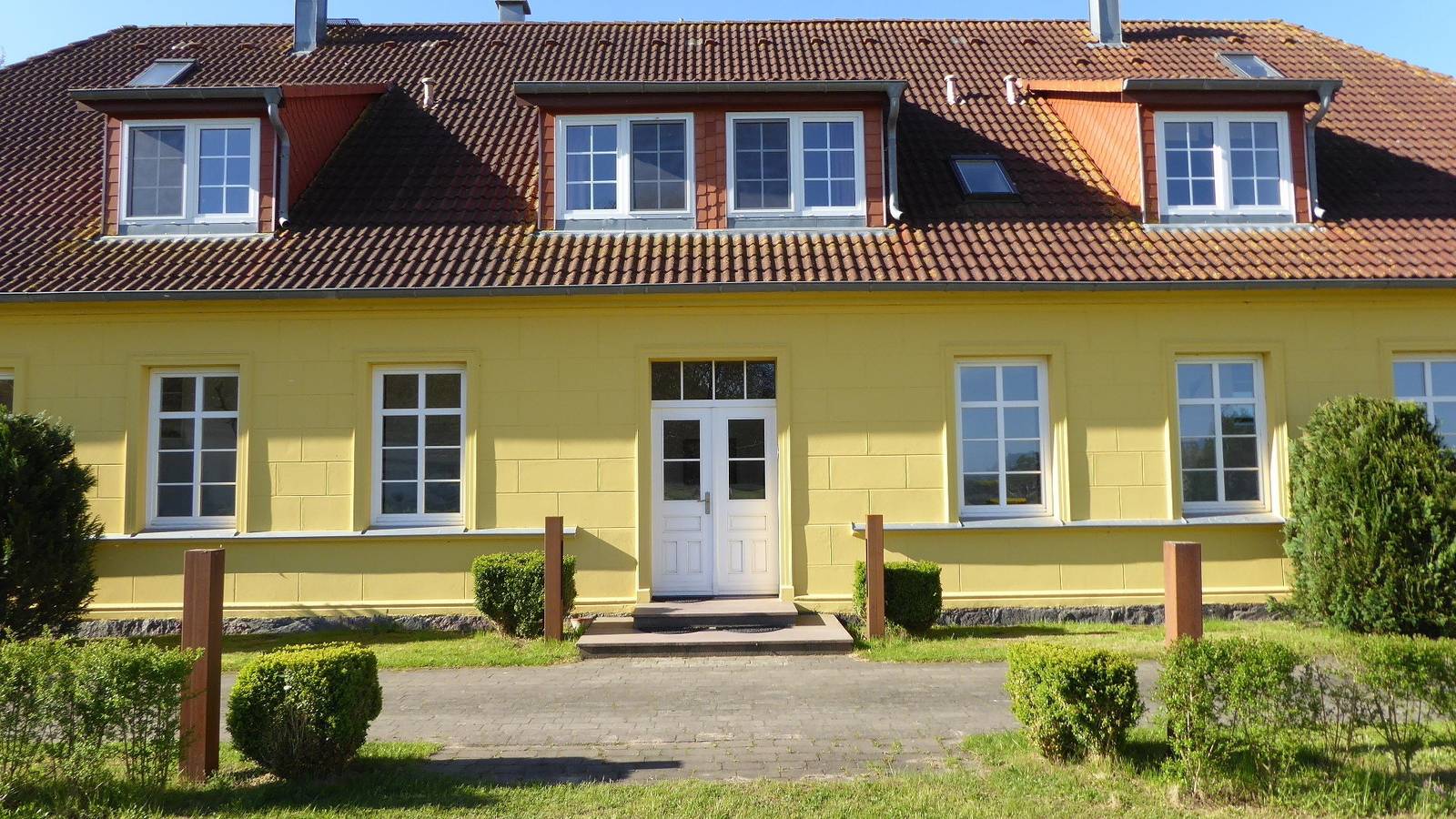Ganze Ferienwohnung, Gut Rattelvitz, Galerie E Mitte in Gingst, Rügen