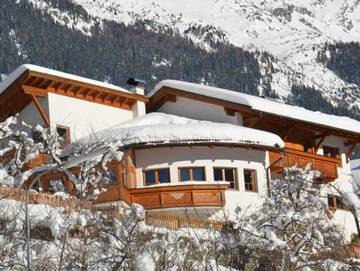 Ferienwohnung für 7 Personen, mit Garten und Ausblick sowie Sauna in Kaunertal