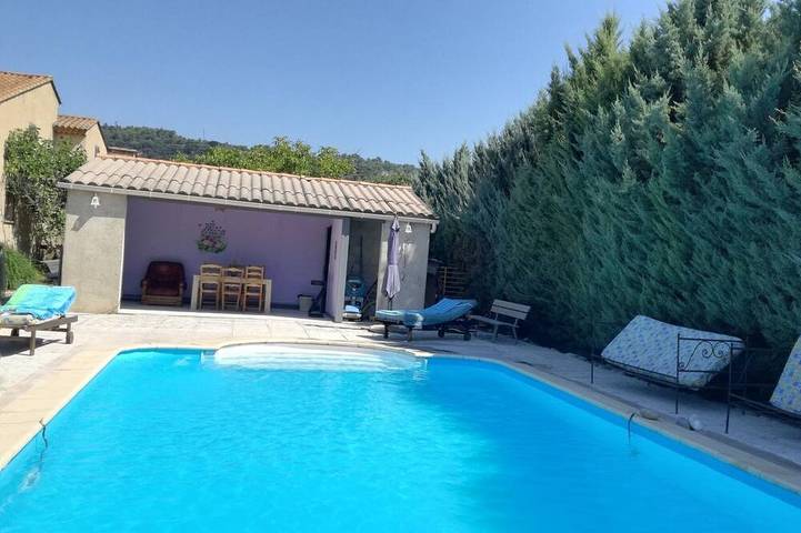 Chalet para 6 personas, con terraza además de piscina y jardín, Se admiten mascotas - 1