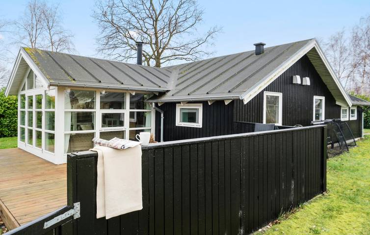 Ferienhaus für 6 Personen, mit Terrasse und Garten in Juelsminde - 2