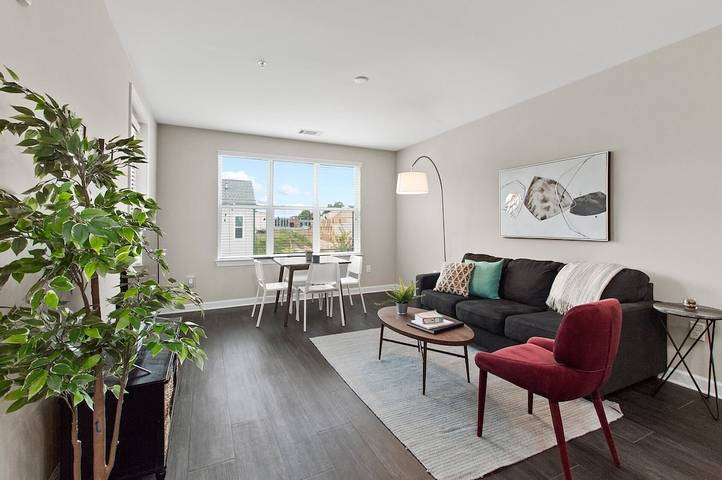 Apartment for 4 people, with pool and balcony in Charlotte