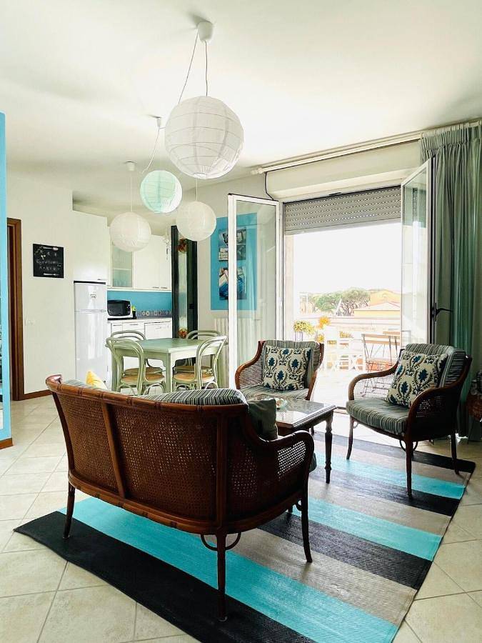 Appartamento per 4 persone, con terrazza e panorama in Marina di Cecina