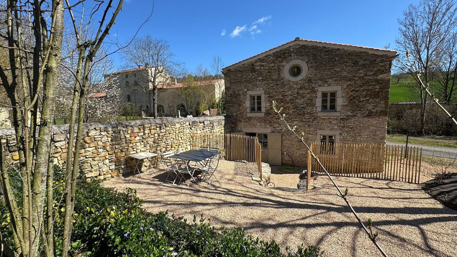 Cottage « La Maison Du Potager » con terraza y jardín privados in Laps, Parque Natural Regional Livradois-Forez