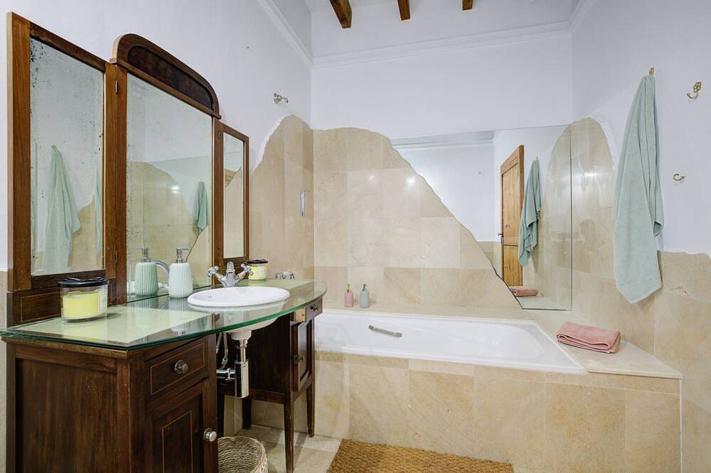 Hotelet Ca'n Oms Chopin by Rentallorca in Petra, Interior de Mallorca