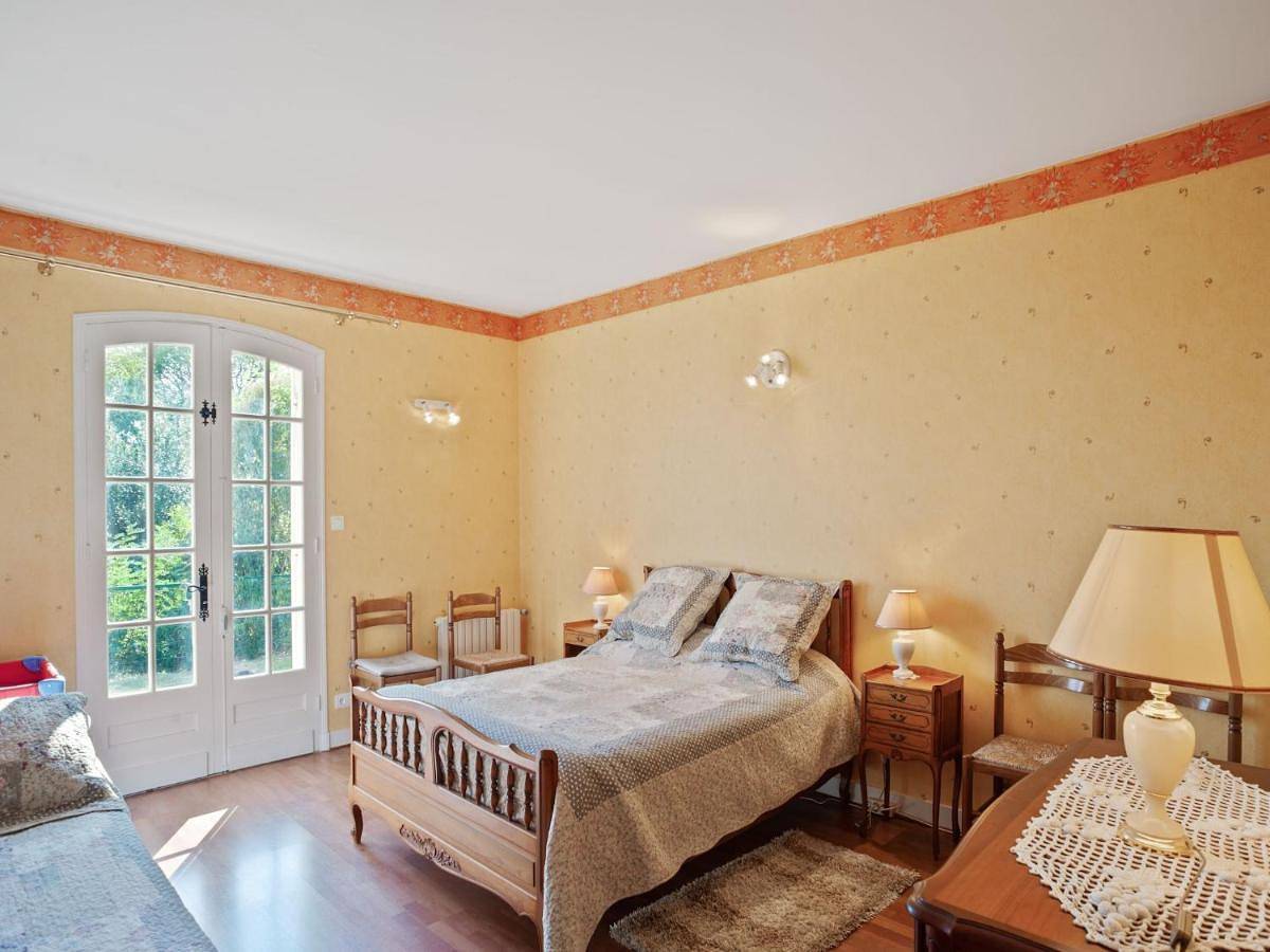 Four-Bedroom Villa in Vélines, Périgord Pourpre