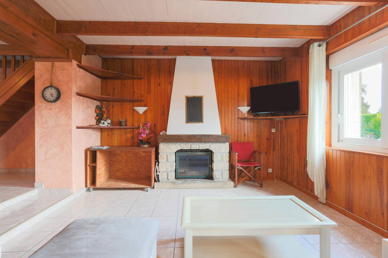 Holiday Home 'Yvonne' with Private Garden and Wi-Fi in Plouha, Côte de Goëlo