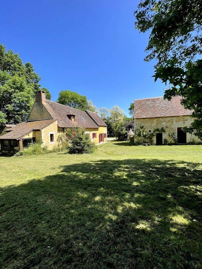 Location de vacances pour 15 personnes, avec jardin à Ceton