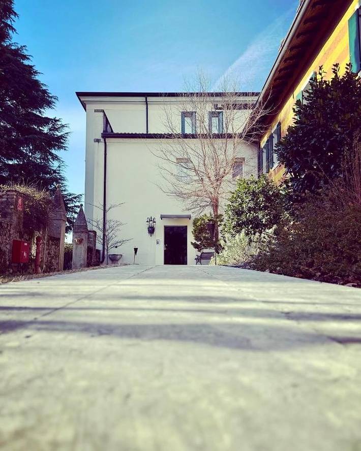 Hôtel pour 4 personnes, avec vue et jardin à Caneva (Italie)
