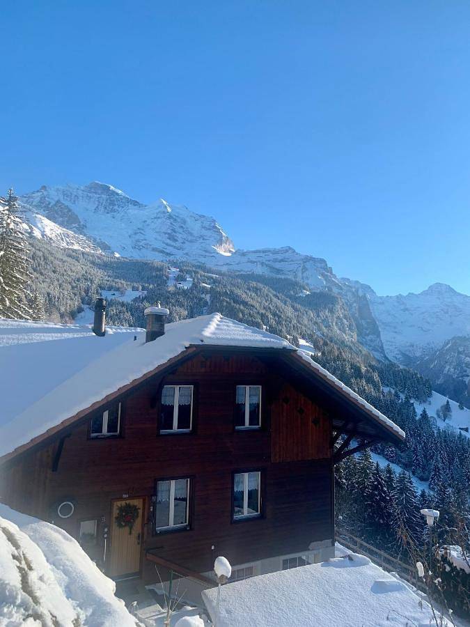 Ferienwohnung für 6 Personen, mit Balkon und Terrasse sowie Garten und Ausblick