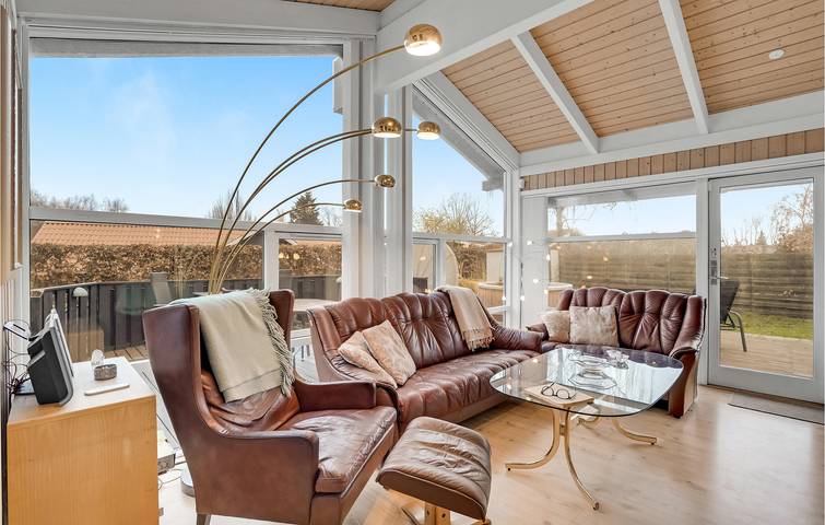 Ferienhaus für 8 Personen, mit Terrasse und Sauna sowie Garten in Dannemare - 4