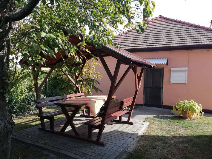 Ferienhaus für 4 Personen, mit Garten