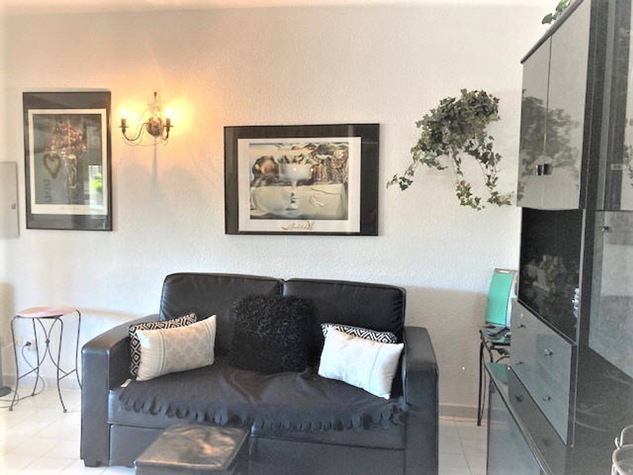 Entire apartment, Villa for 2, air-conditioned, with pool, Cap d'Agde in Cap d'Agde, Agde