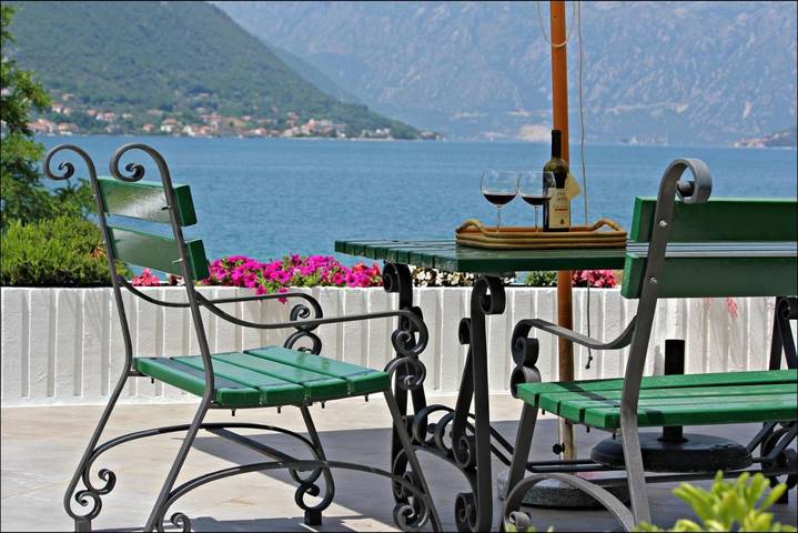 Maison d’hôte pour 2 personnes, avec vue et jardin