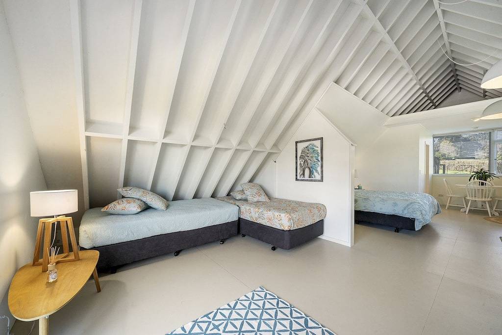 The Apartment - The Lodge Te Horo in Kapiti Coast District