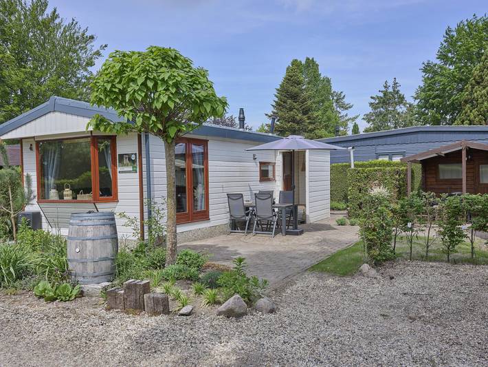 Vakantiehuis voor 3 personen, met Whirlpool en Tuin in Hulshorst