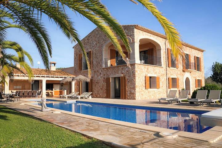 Villa for 14 people, with garden - 1