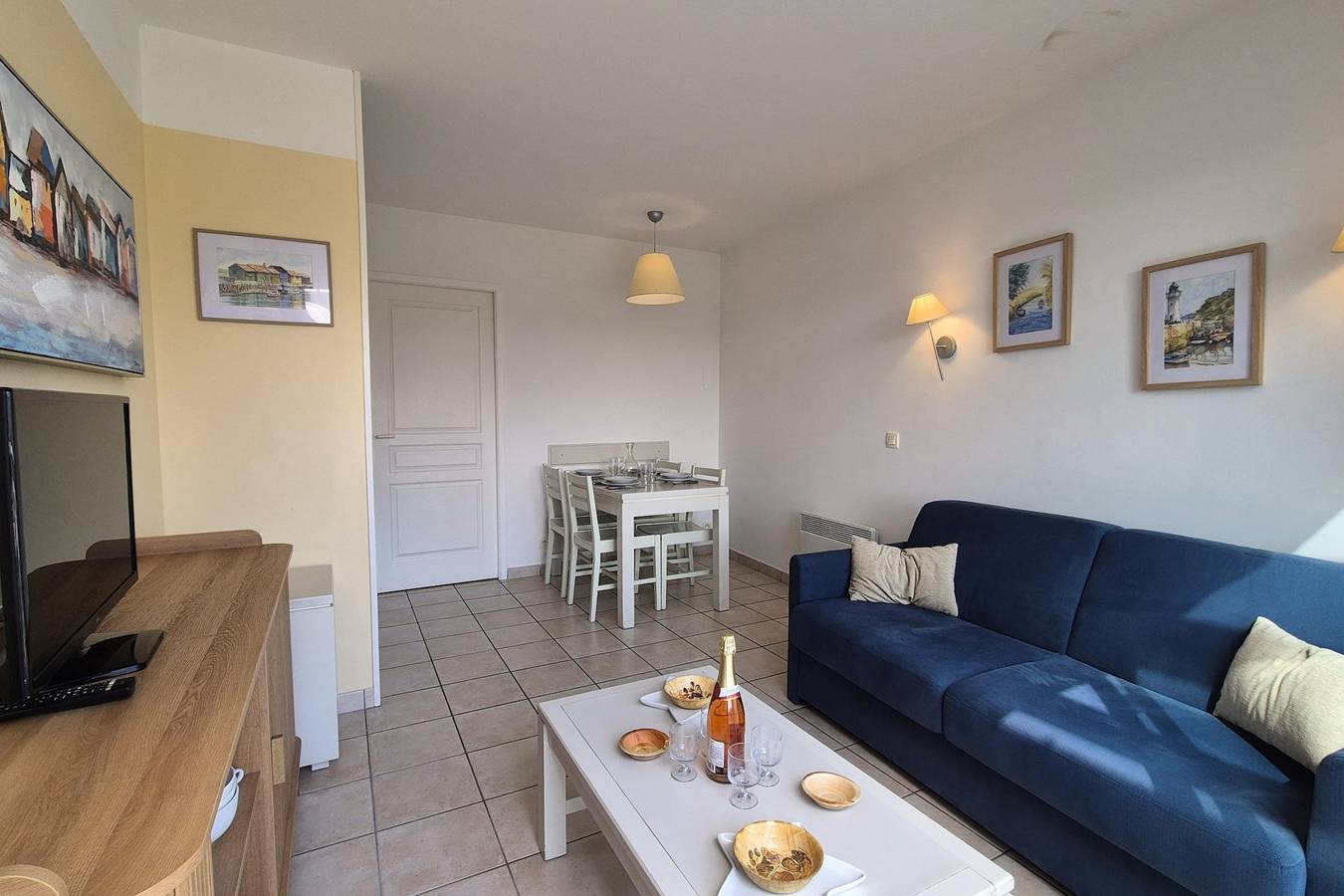 Apartamento entero, Apartment with terrace near the sea in Château-d'Olonne, Les Sables-d'Olonne