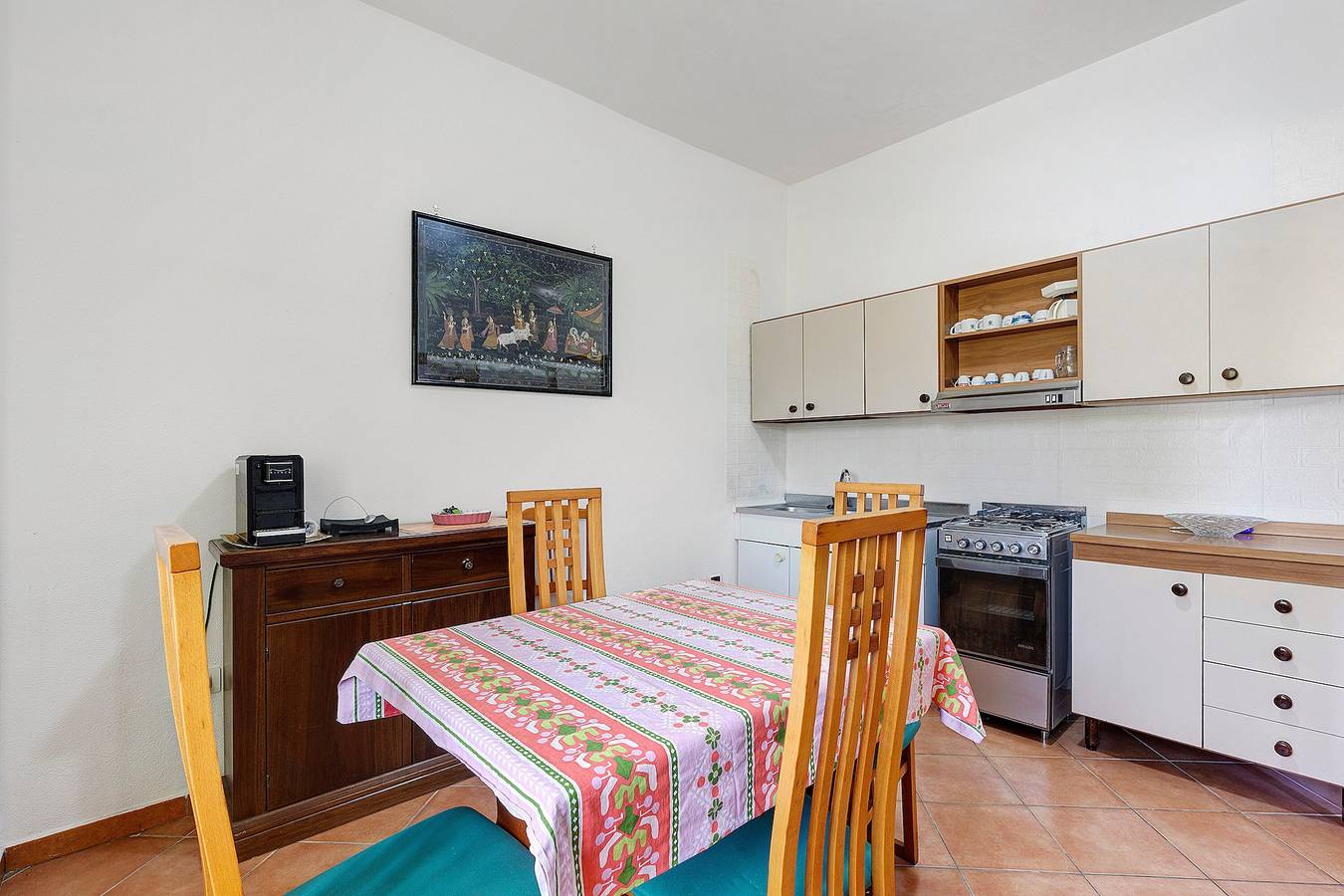 Zimmer 'Matrimoniale mit Einzelbett' mit Gemeinschaftsgarten und Wlan in Rocca di Papa, Parco Regionale dei Castelli Romani