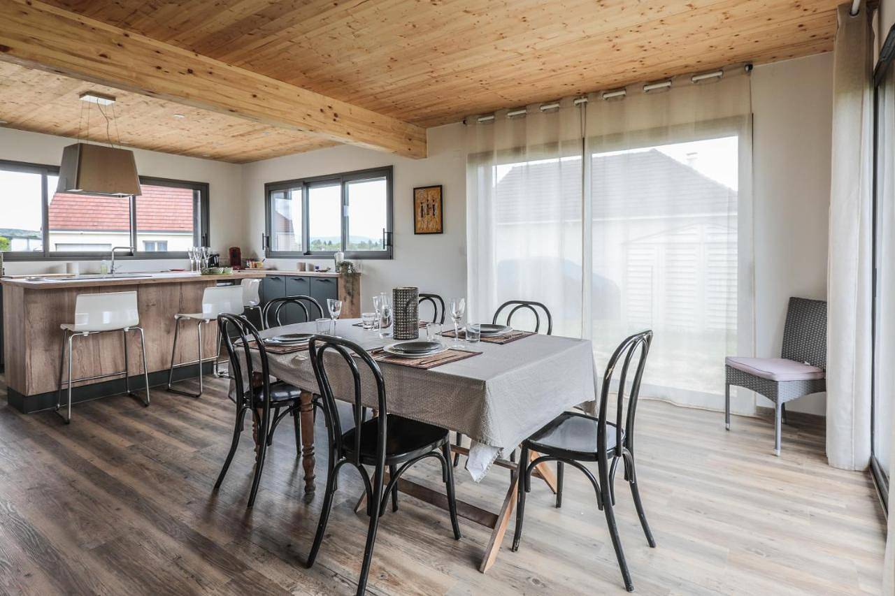 Two-Bedroom House in Arc-et-Senans, Doubs
