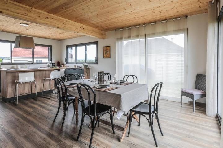 Location de vacances pour 4 personnes, avec Terrasse et Vue à Arc-et-Senans