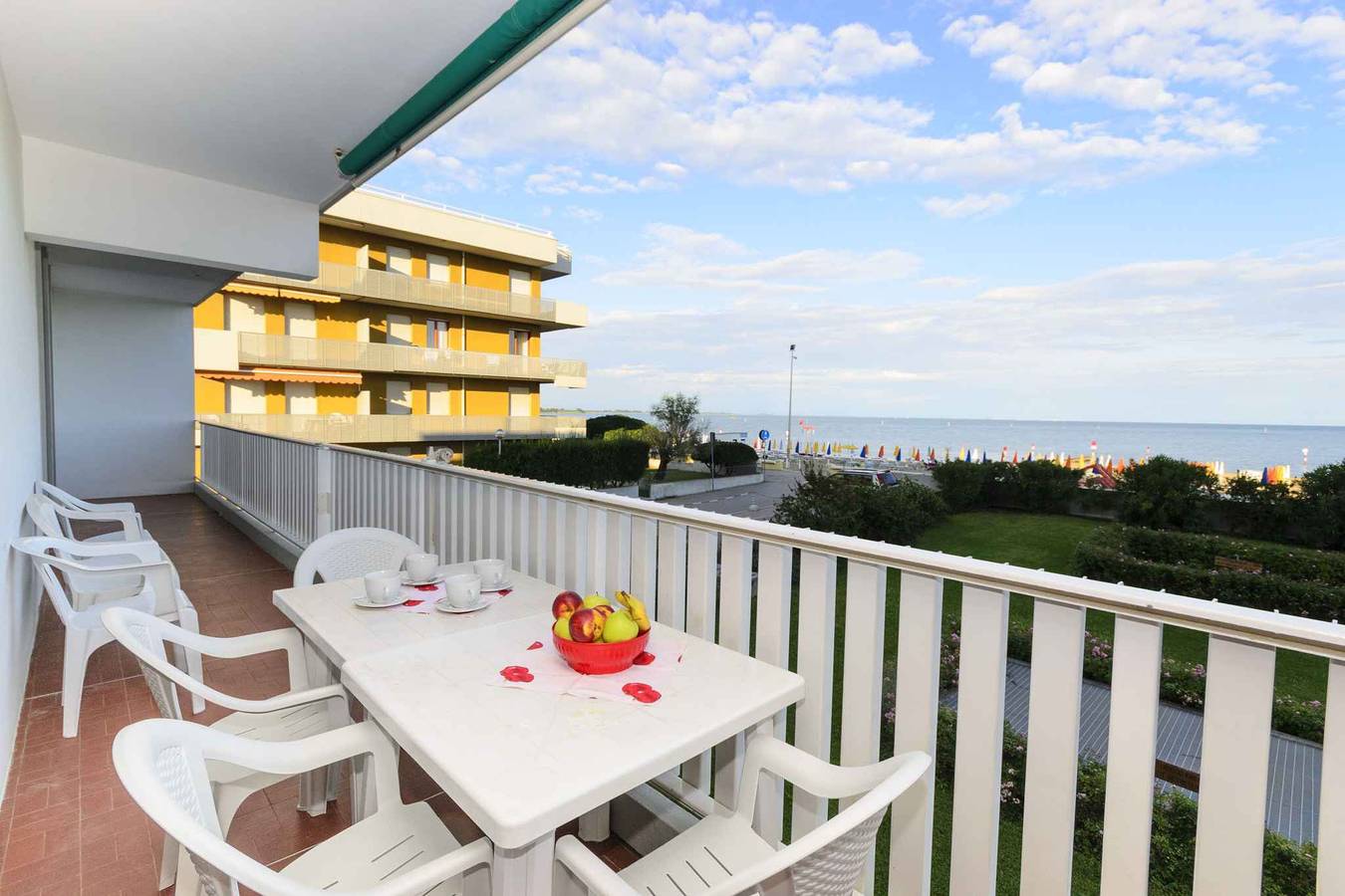 Appartamento intero, Appartamento con aria condizionata e piscina direttamente sul mare  in Lignano Sabbiadoro, Provincia d'Udine
