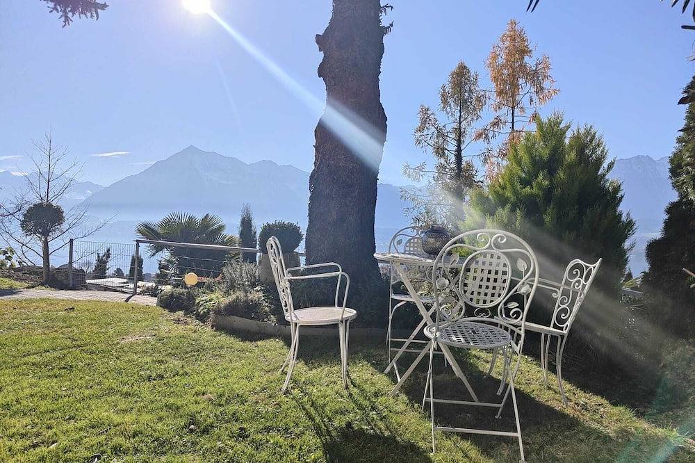 Ganze Wohnung, On the road to Interlaken 25min in Hilterfingen, Thunersee