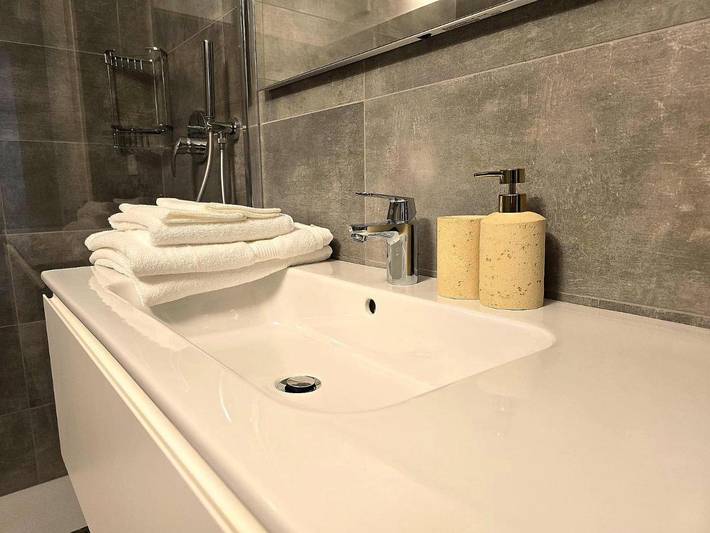 Ferienwohnung für 6 Personen, mit Ausblick und Terrasse - 1