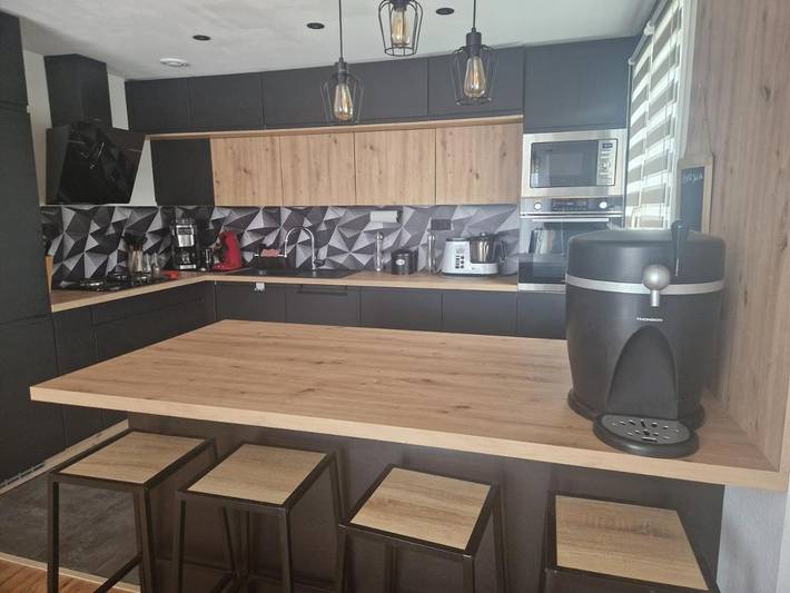 Location de vacances pour 5 personnes, avec jardin et vue à Annoville