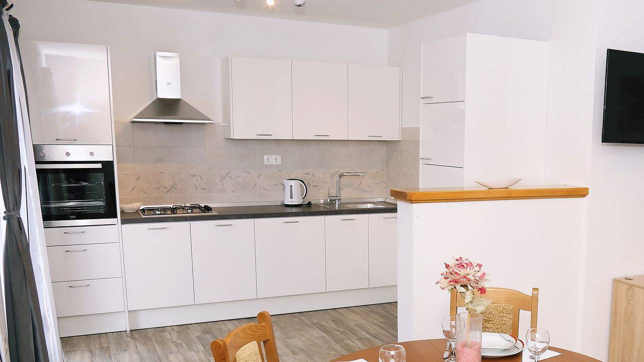 Ganze Ferienwohnung, Ferienwohnung für 4 Personen (54 m²) in Zavalatica in Čara, Korcula