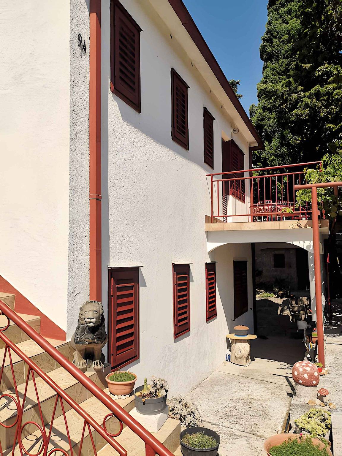 Ganze Ferienwohnung, Ferienwohnung mit Meerblick 50 Meter vom Strand  in Karlobag, Naturpark Velebit