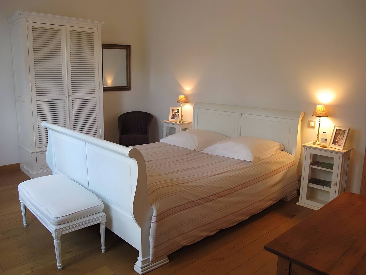 Guest Room “La Campagne – Family Suite” with Shared Terrace & Garden, Wi-Fi in Metz-Campagne