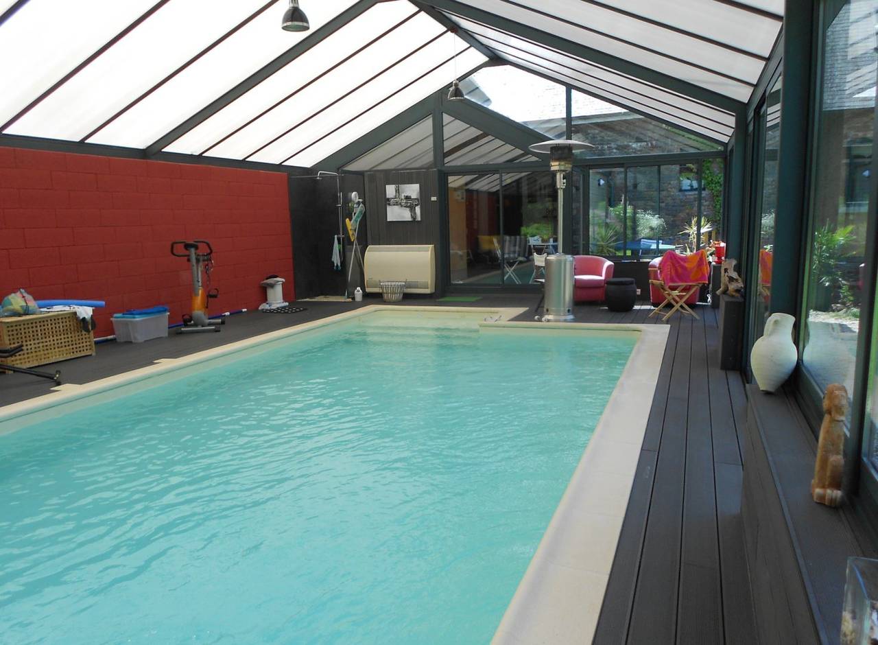 Maison campagne, piscine intérieure, spa, sauna, petit paradis in Brectouville, Torigny-les-Villes