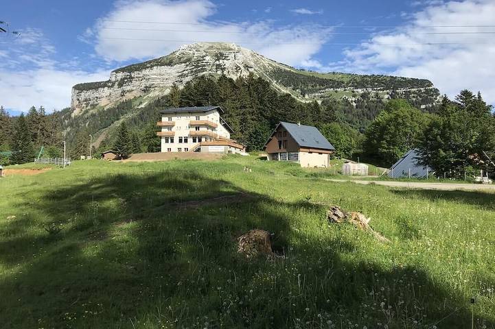 Ganze Wohnung, 4-6 Pers apartment in the heart of the Chartreuse at the foot of the ski slopes in Sarcenas, Isère