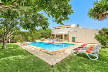 Villa in Playa del Port de Pollença, Pollença für 6 
