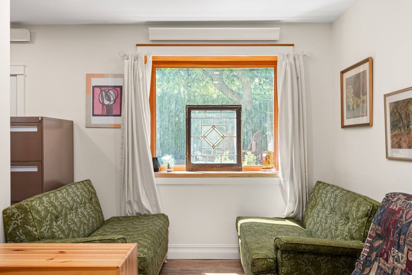 Geheel appartement, Charming 1Br Hidden Gem in East Vancouver in Vancouver, Brits-Columbia