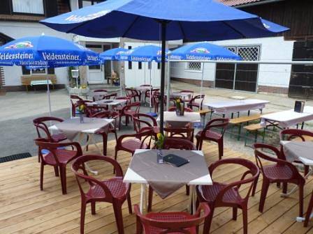 Cafe und Pension Ringer - Doppelzimmer abseits von Lärm und Hektik mit Café im Haus in Vilseck, Ostbayern