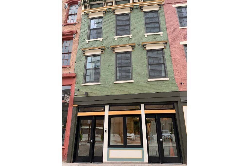 Ganze Wohnung, Spacious, Dwnt/Otr condo. minutes walk to the Reds/Bengals stadiums & more!! in Cincinnati, Hamilton County (OH)