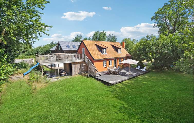 Ferienhaus für 17 Personen mit Garten in Sejerø