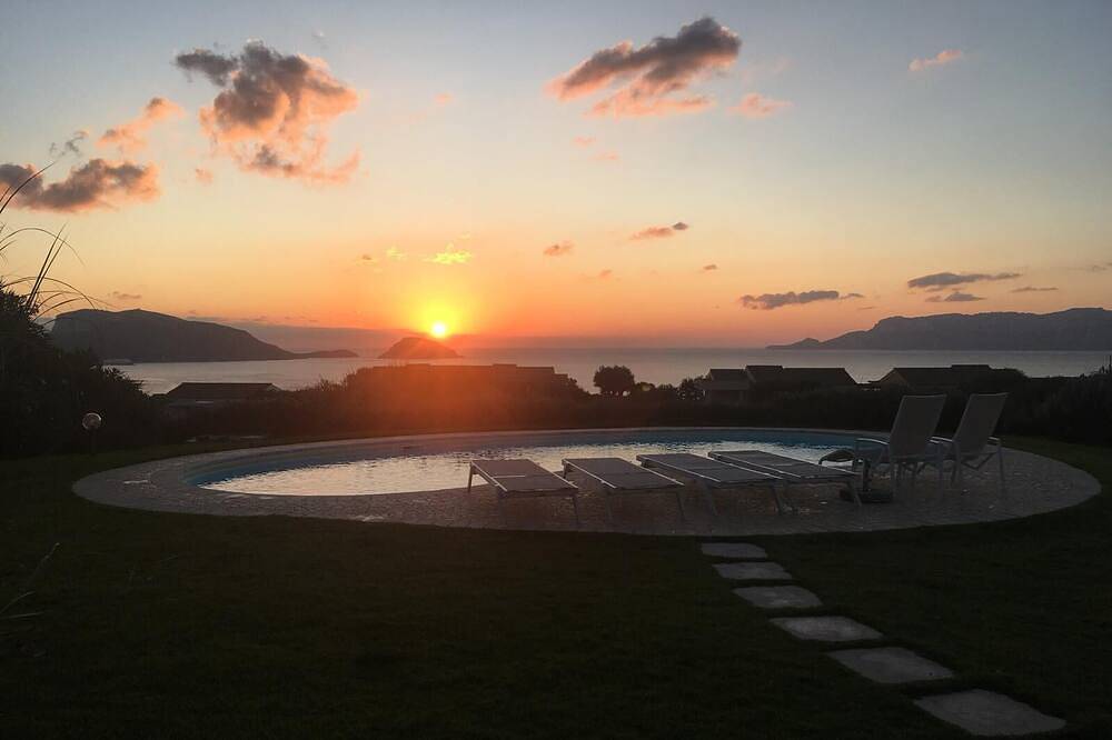Villa Madre, freistehende Villa mit privatem Pool und spektakulärem Meerblick in Golfo Aranci, Costa Smeralda