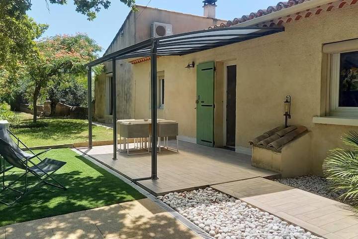 Location de vacances pour 6 personnes, avec jardin ainsi que terrasse et piscine à Saint-Paul-Trois-Châteaux - 3