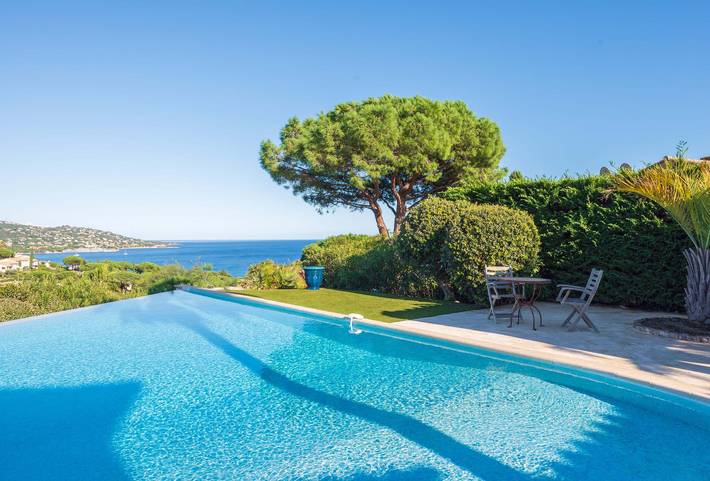 Villa pour 6 personnes, avec balcon et jardin, adapté aux familles à Sainte-Maxime