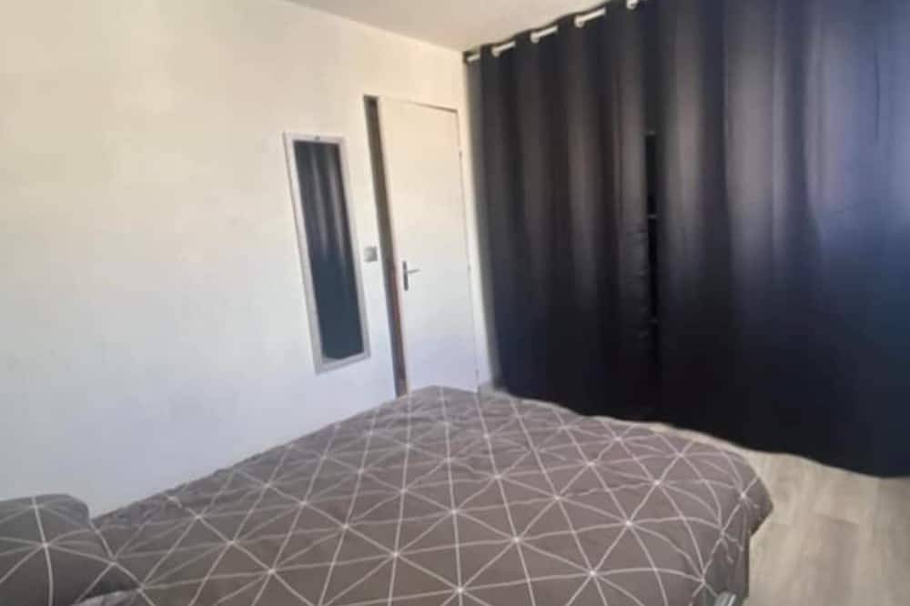 Charmantes 2-Zimmer-Haus für 4 Personen mit Pool, Terrasse, in Strandnähe. in Marseillan-Plage, Marseillan