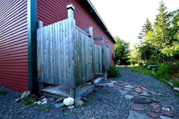 Log Cabin for 2 Guests in Eastport, Maine, Picture 3