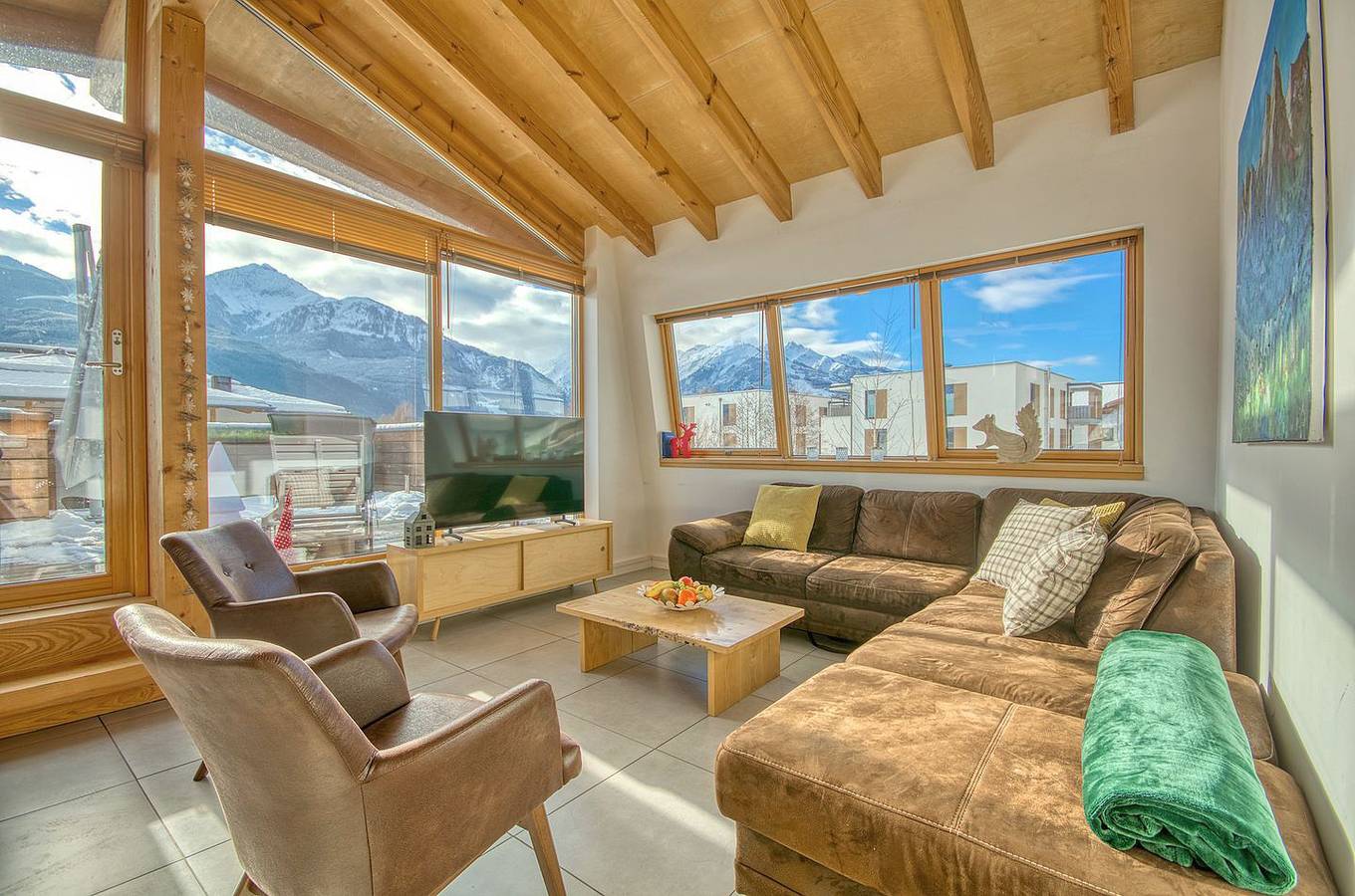 Hel lägenhet, Modern apartment next to golf course with great view, 900 m to the ski lifts in Zell am See, Kitzbühelalperna