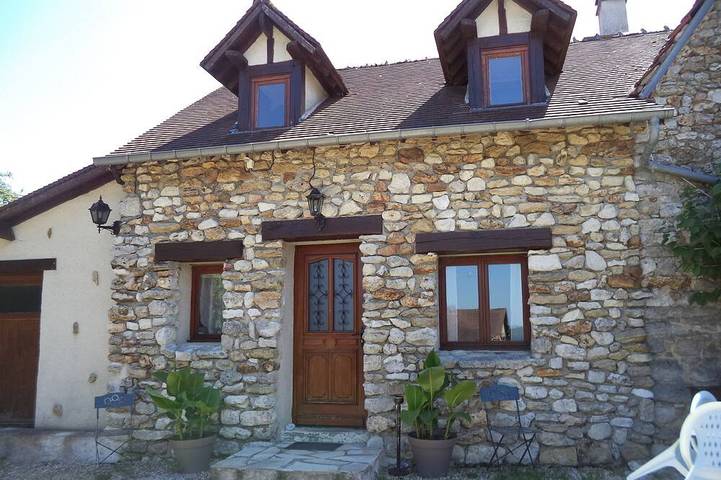 Location de vacances pour 5 personnes, avec jardin à Saint-Étienne-sous-Bailleul