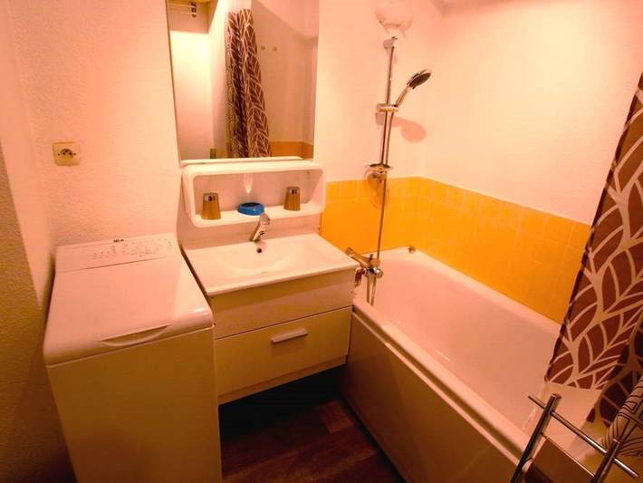 Gîte pour 3 personnes, avec balcon dans Office de Tourisme de Saint Beat - 4