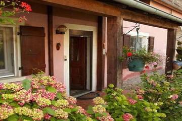 Gîte pour 7 personnes, avec terrasse et jardin à Brotte-lès-Ray