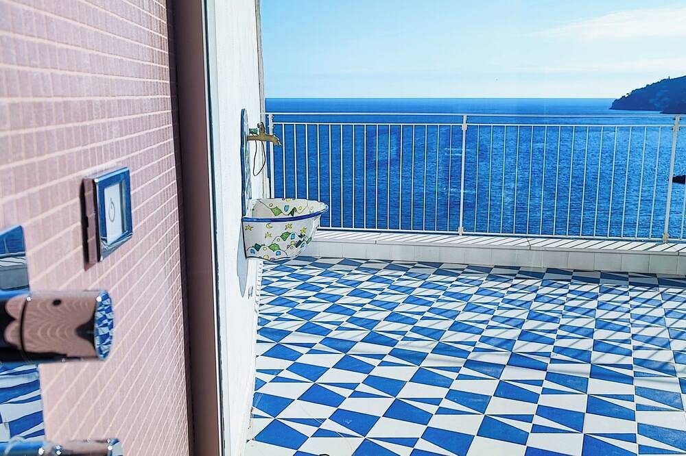 Apartamento entero, Amalfully Boutique Apartment - a seaview gem in Amalfi (Italia), Costa Amalfitana